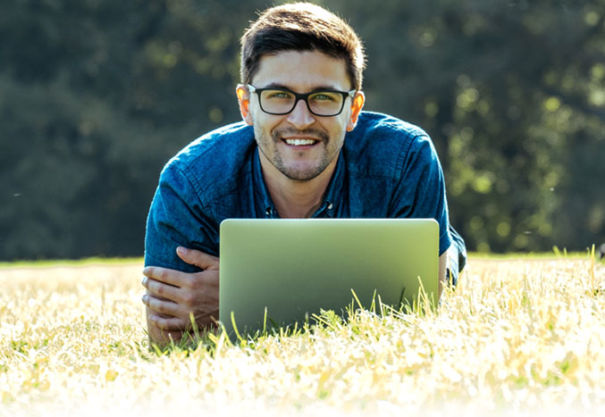 Laptop-Lifestyle-3