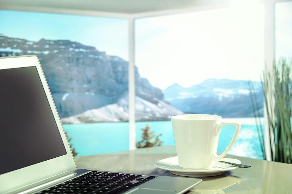 Managing-remote-work-from-home-or-anywhere-in-the-world